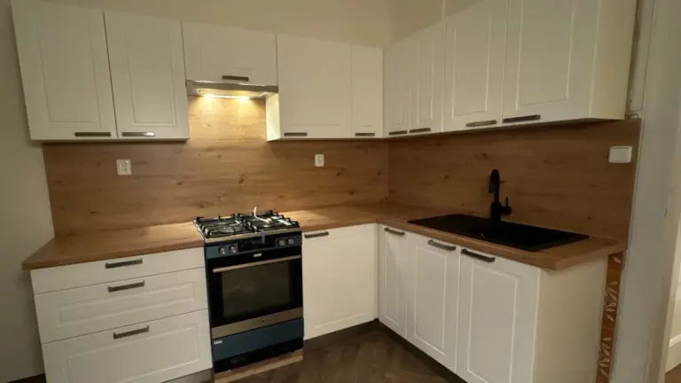 Foto realizace kuchyně Montáž kuchyně HORNBACH Praha 10