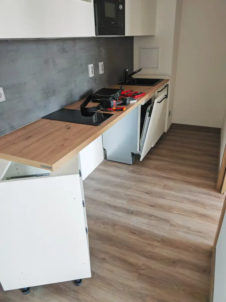 Fotografie k Montáž kuchyňské linky DanKuchen Rudná