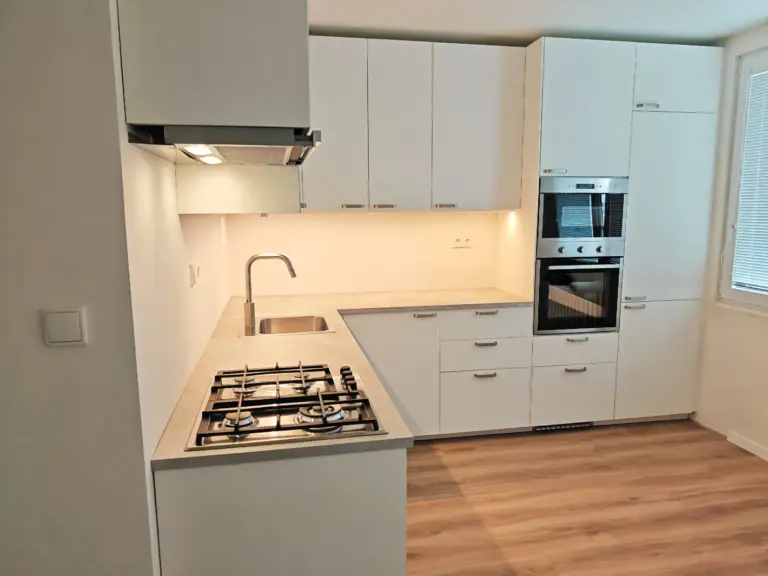Foto realizace kuchyně Kompletní montáž IKEA Metod kuchyně Heřmanova huť